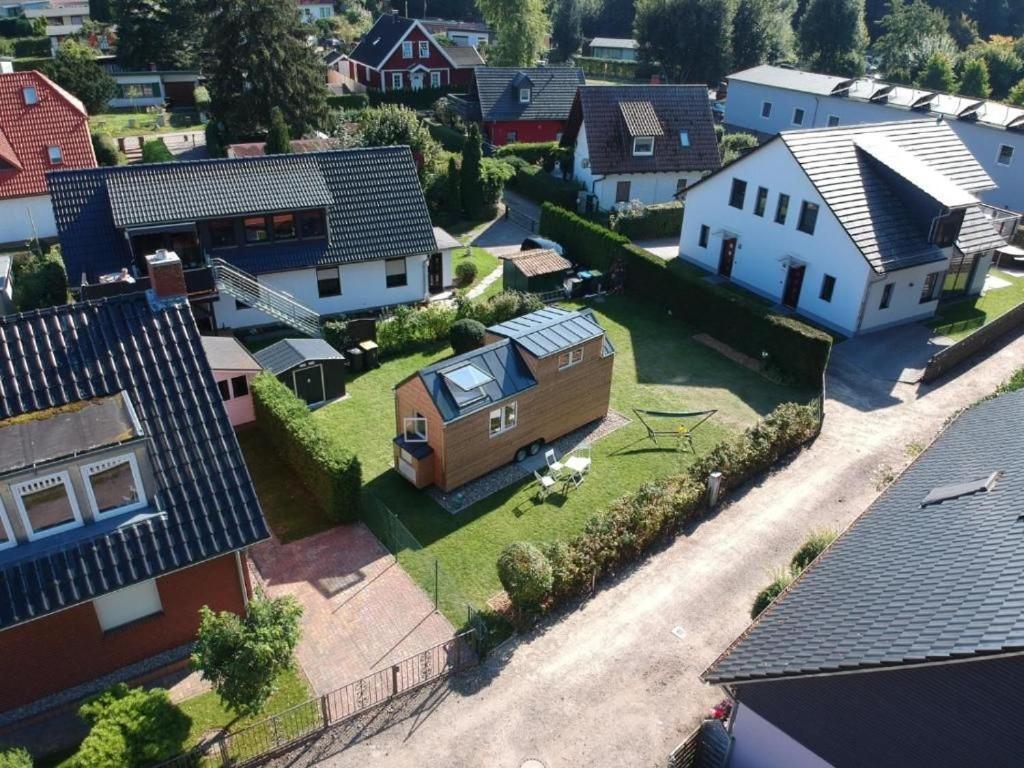 Tiny House Fleesensee Mit Eigenem Garten Und Nur Wenige Meter Vom Seeufer Ґерен-Леббін Екстер'єр фото